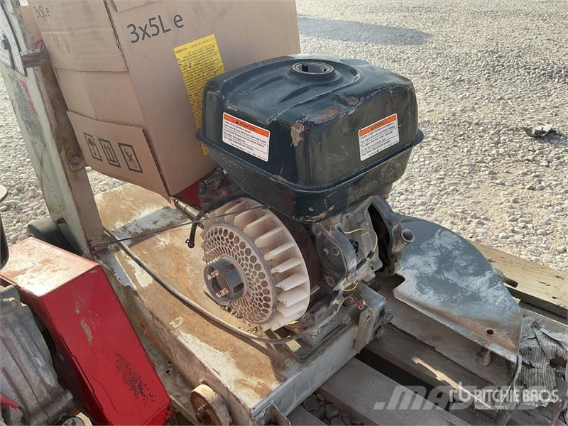 Husqvarna FS400LV Quantity of (2) Walk-Behind Saw (Inoperabl Sahat