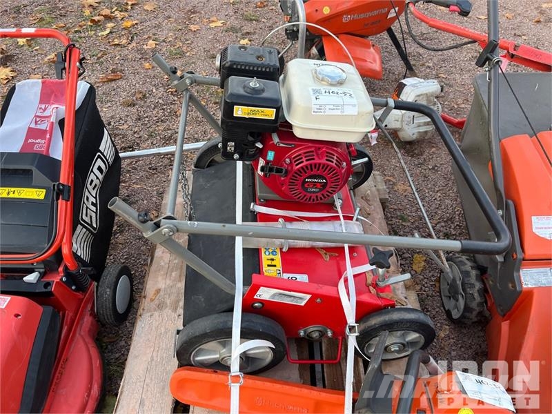 Husqvarna LC347V Lawn Mower 乗用・自走モア/芝刈り機