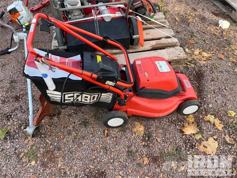 Husqvarna LC347V Lawn Mower 乗用・自走モア/芝刈り機