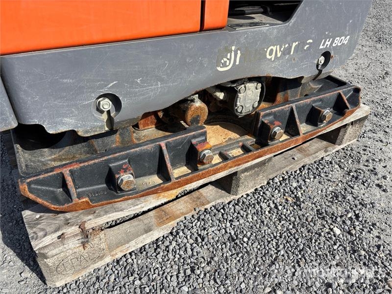 Husqvarna LH804 Vibratory Plate Compactor Vibradores
