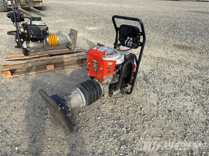 Husqvarna LT 8005 Jumping Jack Tamper Pisones compactadores