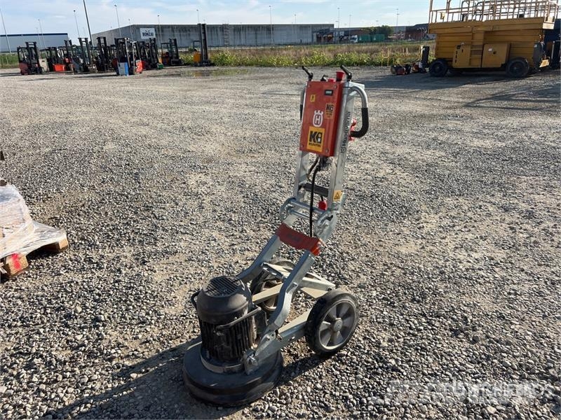 Husqvarna PG400 Floor Scrubber Muut perävaunut