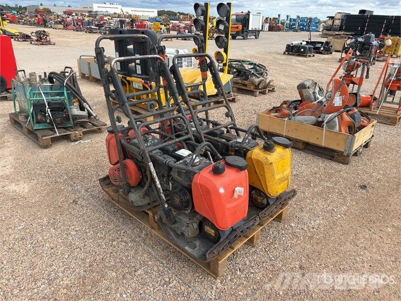 Husqvarna Qte De Plaques Vibrantes Qty Of Vibratory Plate Co 平板夯