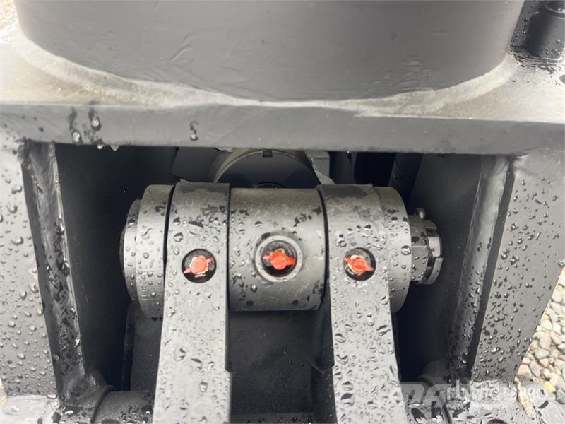 Hydraram HSG-46R Q/C Rotating Demolition Grapple (Unused) Grapples