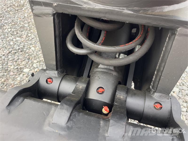 Hydraram HSG-46R Q/C Rotating Demolition Grapple (Unused) Pinzas