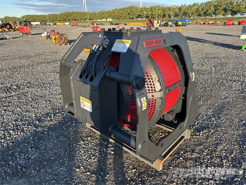 Hydraram RBR-16R 1180 mm Rotating Screening Excavator Bucke Bakken