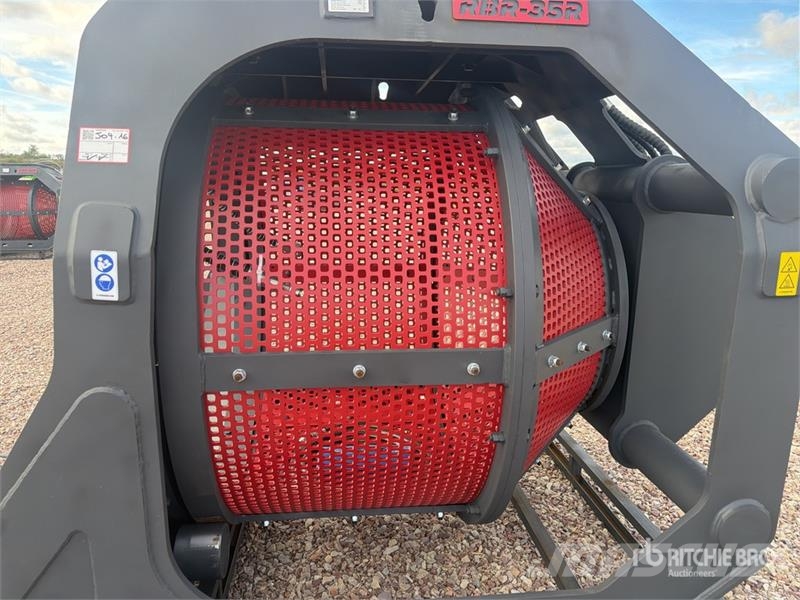 Hydraram RBR-35R 1600 mm Excavator Screening Bucket (Unused 篩分機