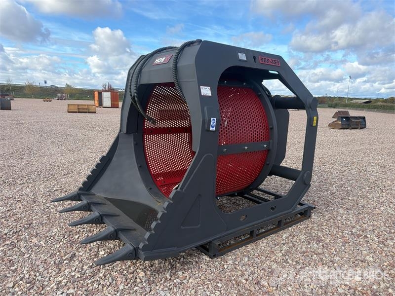 Hydraram RBR-35R 1600 mm Excavator Screening Bucket (Unused 篩分機