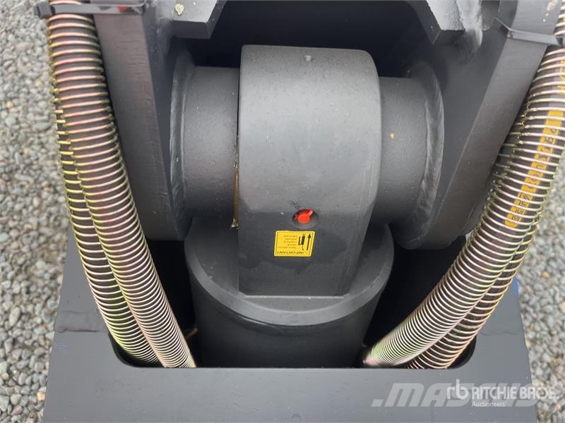 Hydraram RPH-18R Rotating Demolition Pulverizer (Unused) Crushers