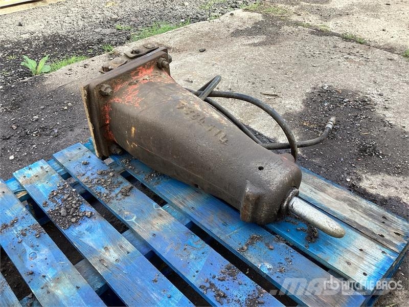 Hydraulic Breaker Hammers / Breakers