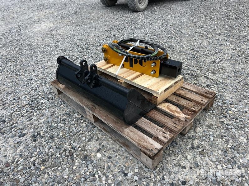 Hydraulic Breaker and 800 mm Bucket (Unused) Altri componenti