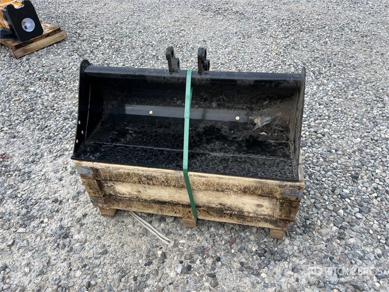 Hydraulic Breaker and 800 mm Bucket (Unused) Altri componenti