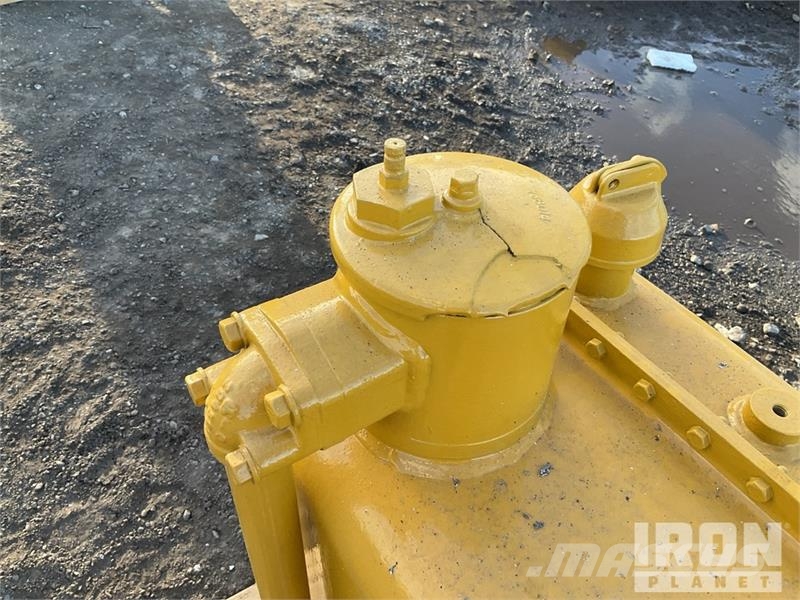  Hydraulic Tank مكونات أخرى