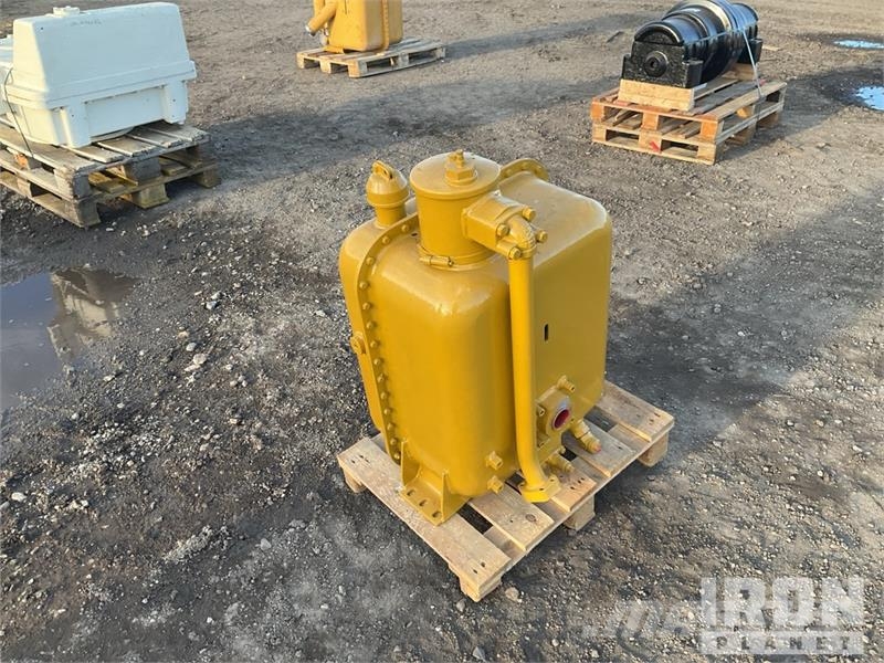  Hydraulic Tank مكونات أخرى