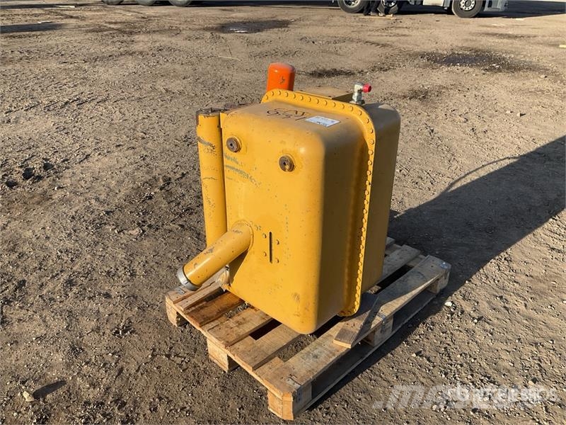  Hydraulic Tank مكونات أخرى
