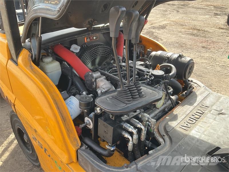 Hyndai 2389 kg Forklift Forklift trucks - others