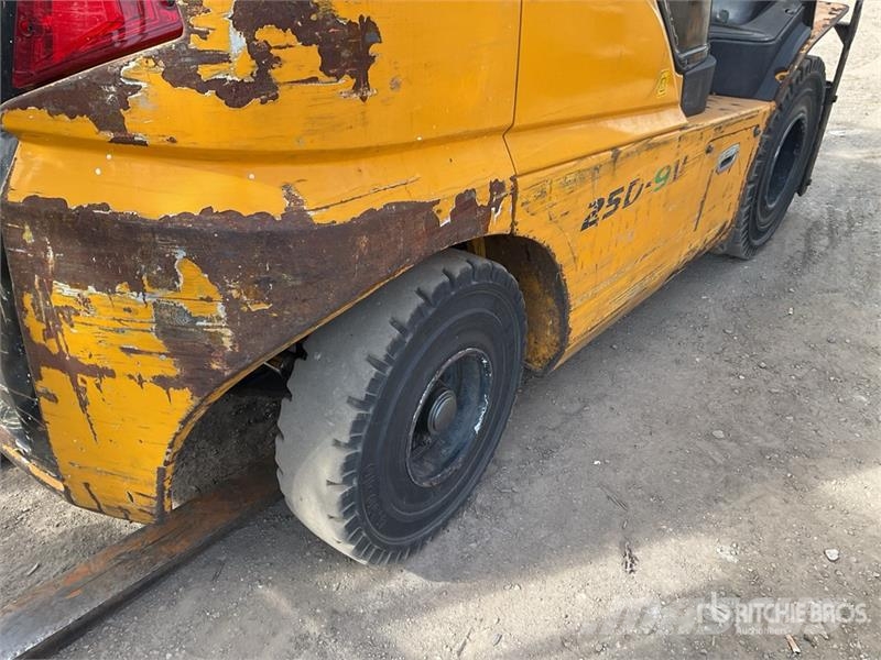 Hyndai 2389 kg Forklift Forklift trucks - others