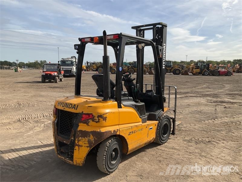 Hyndai 2389 kg Forklift Forklift trucks - others