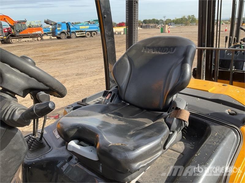 Hyndai 2389 kg Forklift Forklift trucks - others