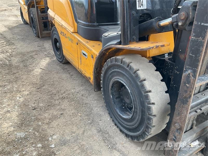 Hyndai 2389 kg Forklift Forklift trucks - others