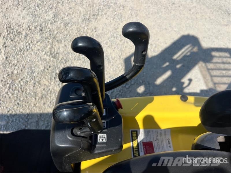 Hyster E 1.6XN 1600 kg Electric Forklift شاحنات ذات رافعات شوكية تعمل بالكهرباء