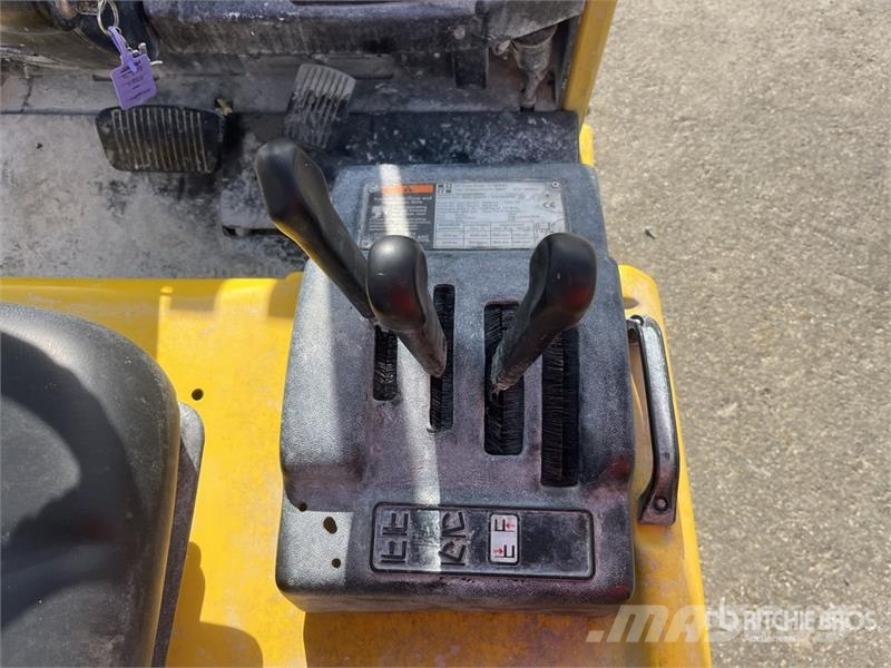 Hyster J.180XMT Forklift (Inoperable) شاحنات ذات رافعات شوكية - أخرى