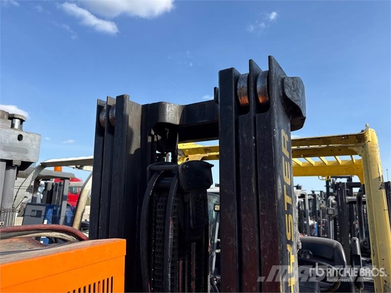 Hyster J2.5XN Electric Forklift شاحنات ذات رافعات شوكية تعمل بالكهرباء