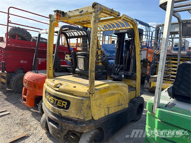 Hyster J2.5XN Electric Forklift شاحنات ذات رافعات شوكية تعمل بالكهرباء