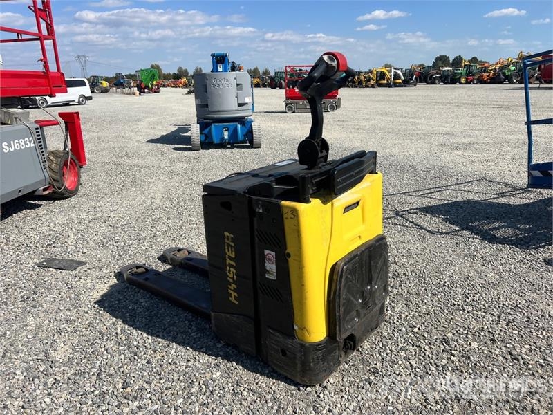 Hyster P 2.0S FWB 2000 kg Electric Pallet Jack Jekketralle