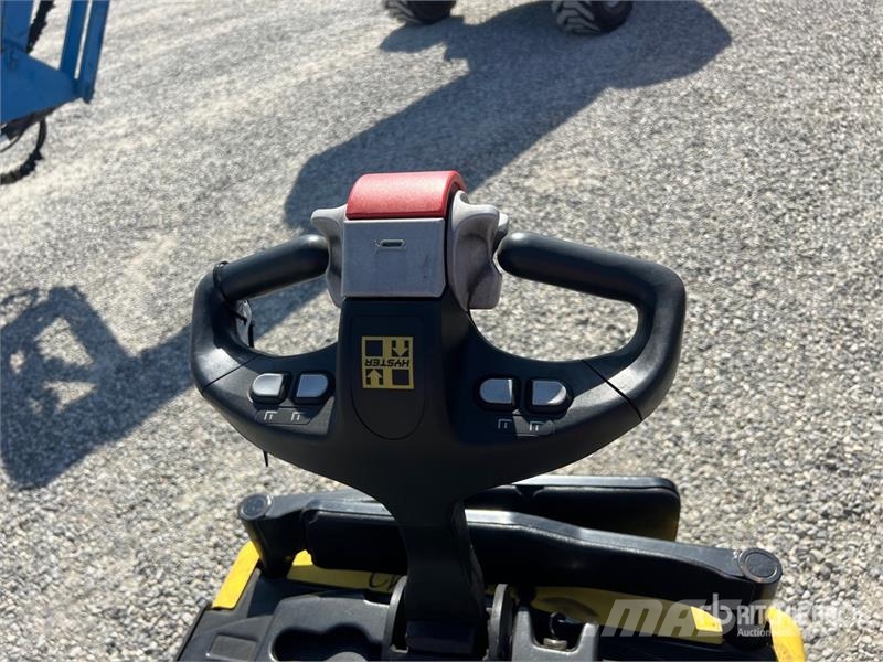 Hyster P 2.0S FWB 2000 kg Electric Pallet Jack Jekketralle