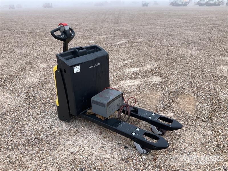 Hyster P1.6 Electric Pallet Jack Kézi raklapemelő