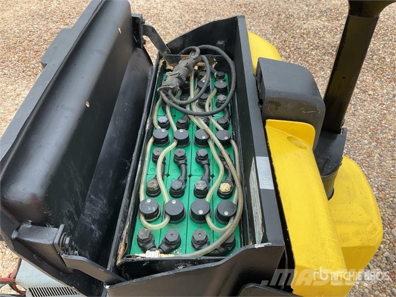 Hyster P1.6 Electric Pallet Jack Kézi raklapemelő