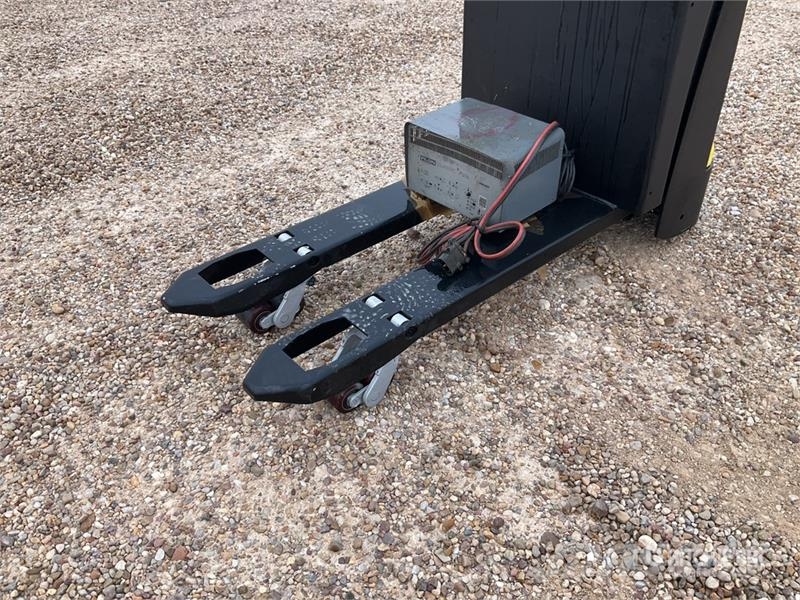 Hyster P1.6 Electric Pallet Jack Kézi raklapemelő