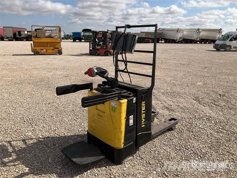 Hyster P2.0S FBW Electric Pallet Jack Hand pallet truck