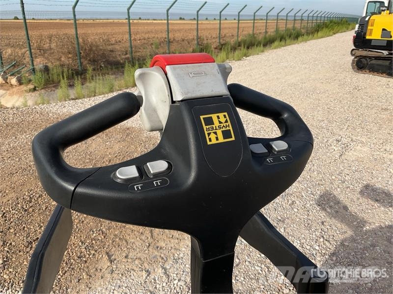 Hyster P2.0S FBW Electric Pallet Jack Hand pallet trucks