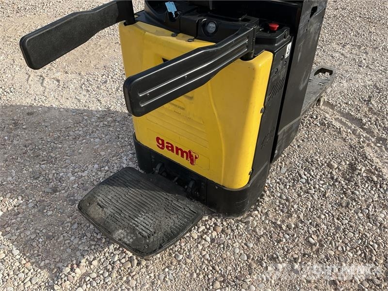 Hyster P2.0S FBW Electric Pallet Jack Hand pallet trucks
