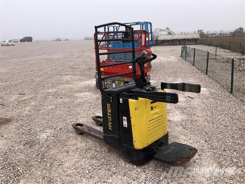 Hyster P2015 Electric Pallet Jack Kézi raklapemelő