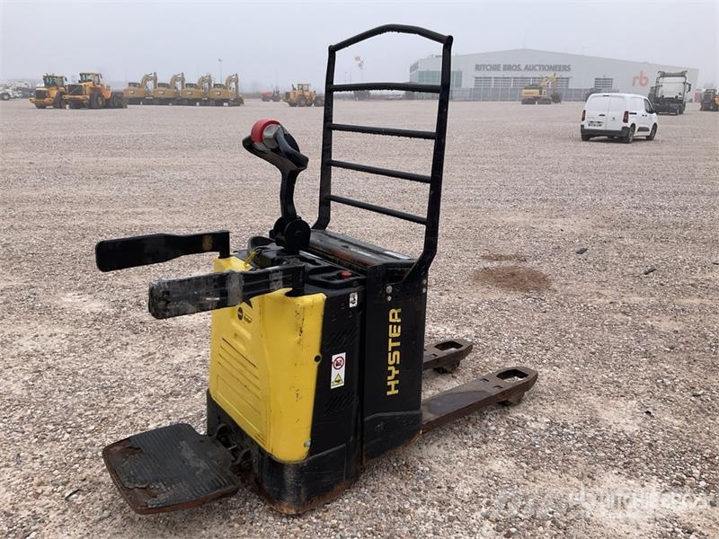 Hyster P2015 Electric Pallet Jack Kézi raklapemelő