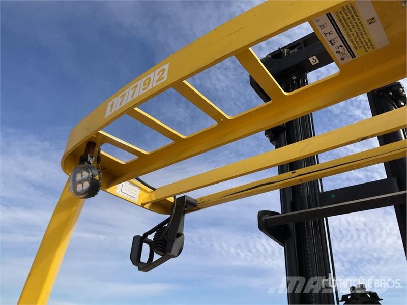 Hyster R1.4 Reach Truck شاحنة مناولة