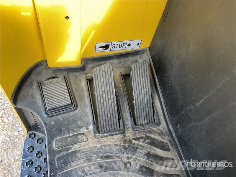 Hyster R1.4 Reach Truck شاحنة مناولة