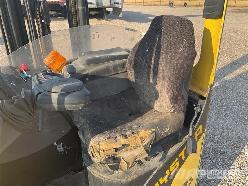 Hyster R1.4 Reach Truck (Inoperable) Reach truck - depo içi istif araçları
