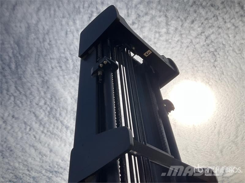 Hyster R1.4 Reach Truck شاحنة مناولة