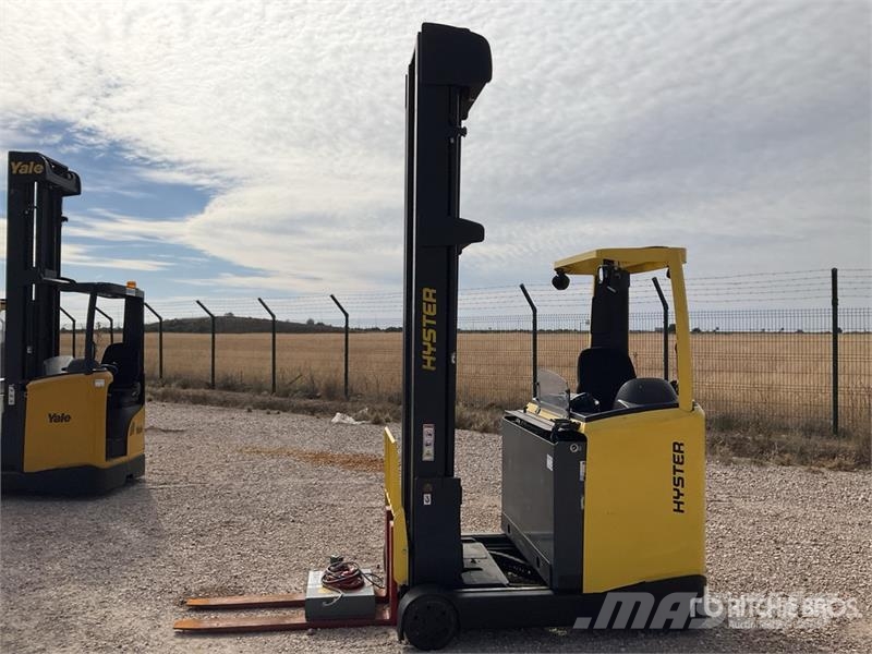 Hyster R1.4 Reach Truck شاحنة مناولة