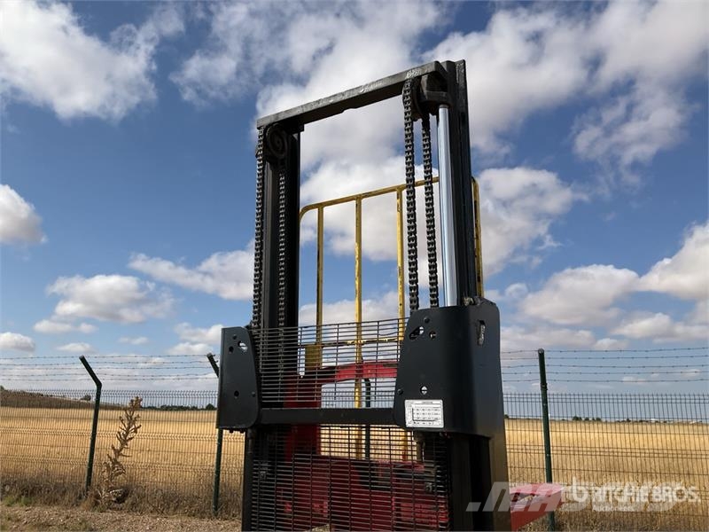 Hyster S1.0 Electric Stacker Samohybné vozíky