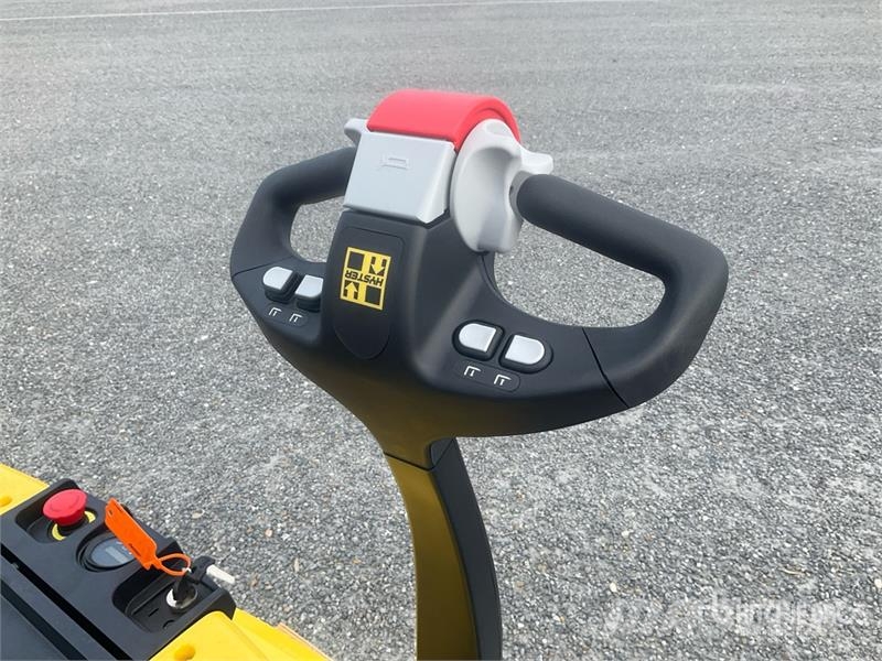 Hyster S1.6 Electric Stacker (Unused) Stand-in stackers