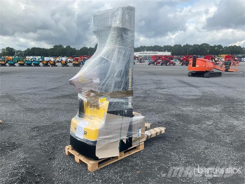 Hyster S1.6 Electric Stacker (Unused) Самохідні електроштабелери