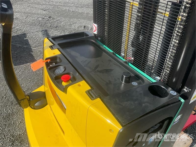Hyster S1.6 Electric Stacker (Unused) Самохідні електроштабелери