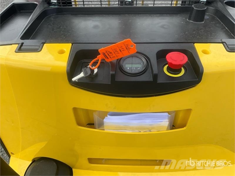 Hyster S1.6 Electric Stacker (Unused) Stand-in stackers