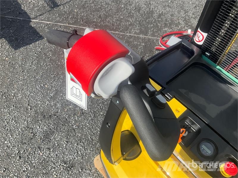Hyster S1.6 Electric Stacker (Unused) Самохідні електроштабелери