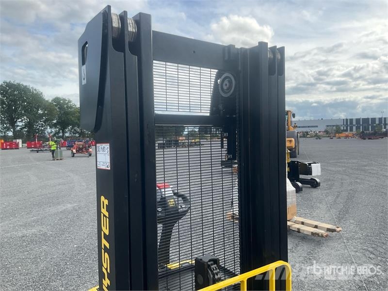 Hyster S1.6 Electric Stacker (Unused) Stand-in stackers
